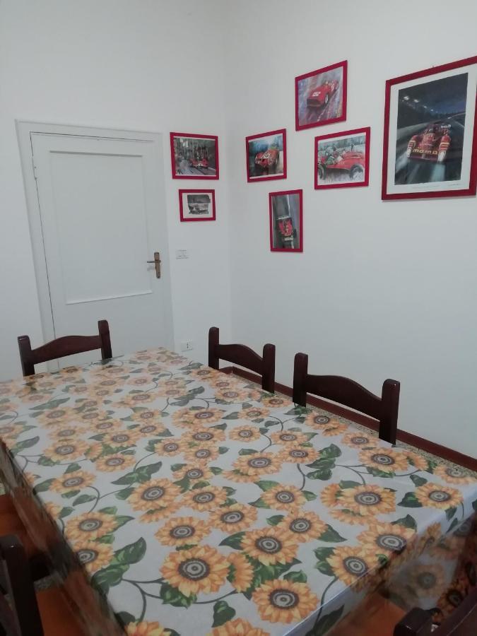 Affittacamere Mark Faenza Bagian luar foto