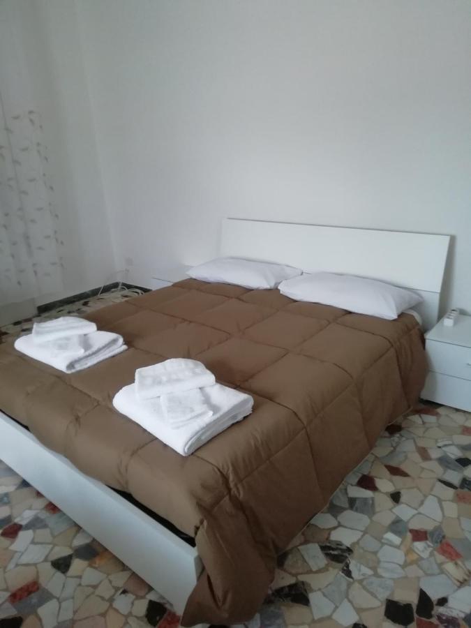 Affittacamere Mark Faenza Bagian luar foto